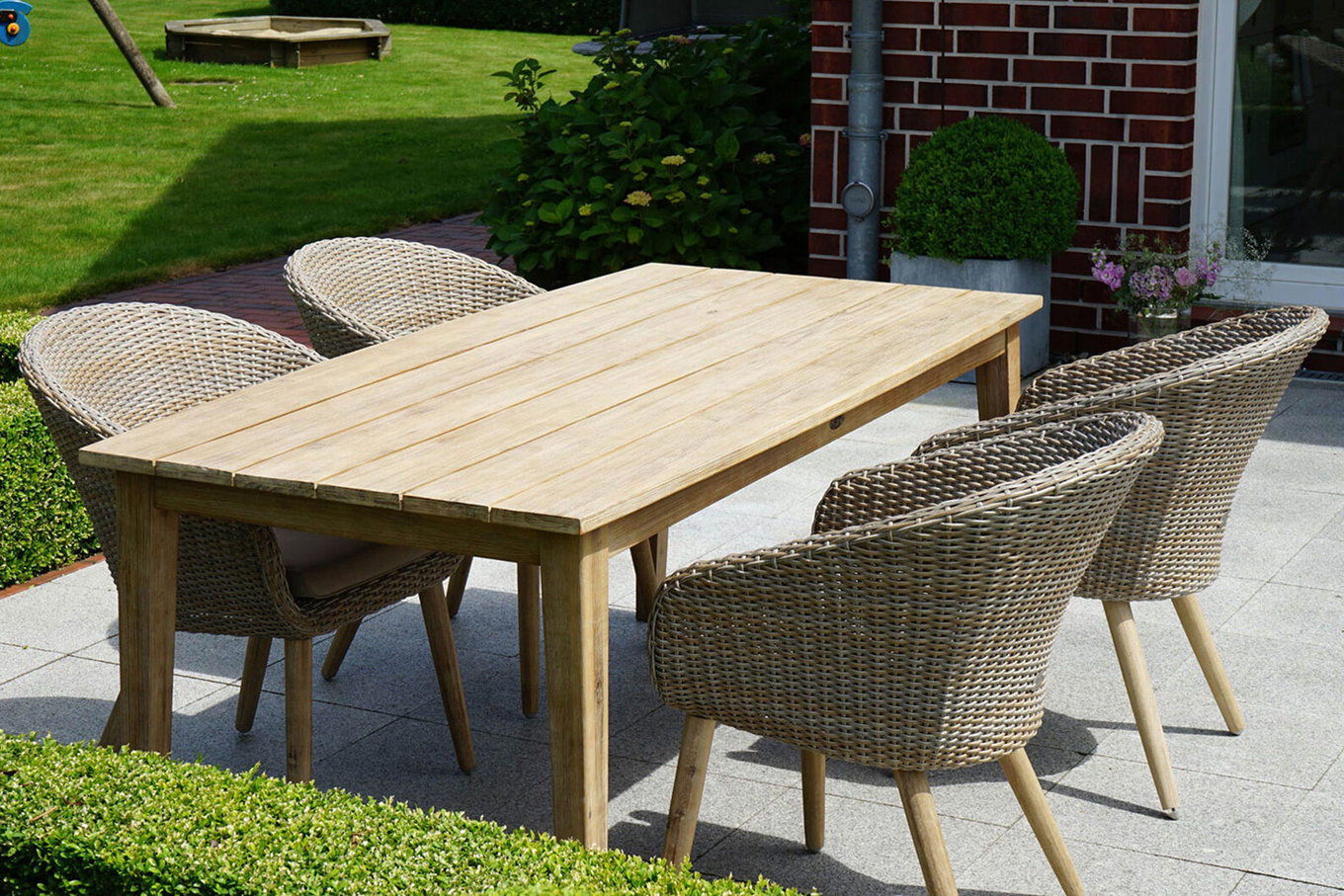OUTFLEXX Borneo Dining-Tisch, Akazie, gebürstet, 180 x 90 cm, FSC®-zertifiziertes Produkt 17636__1