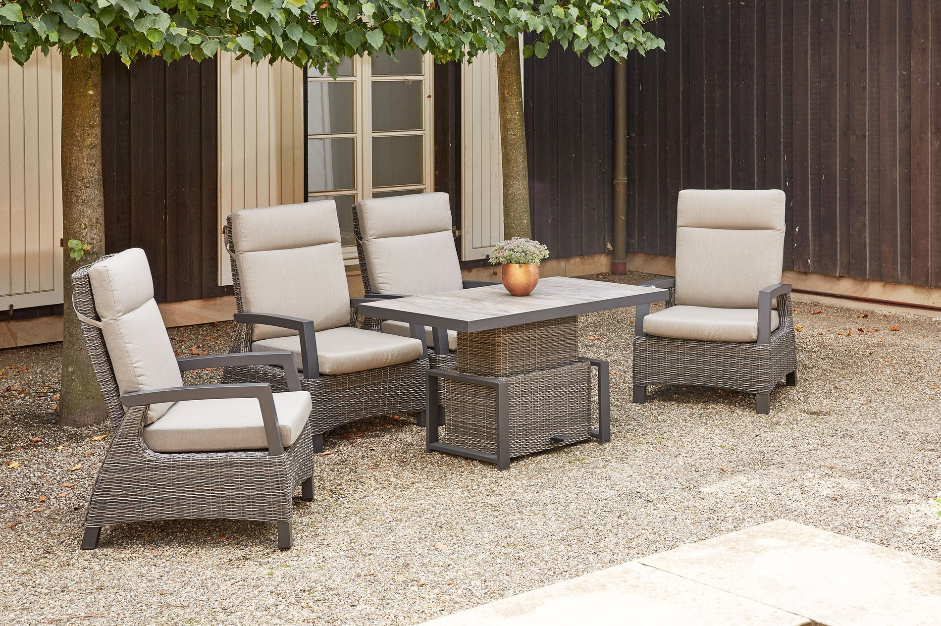 SIENA GARDEN Corido Garten-Essgruppe, charcoal, Alu / Gardino®-Geflecht, 4 Loungesessel, stufenloser Lifttisch 130x75x47-71cm 21508__1