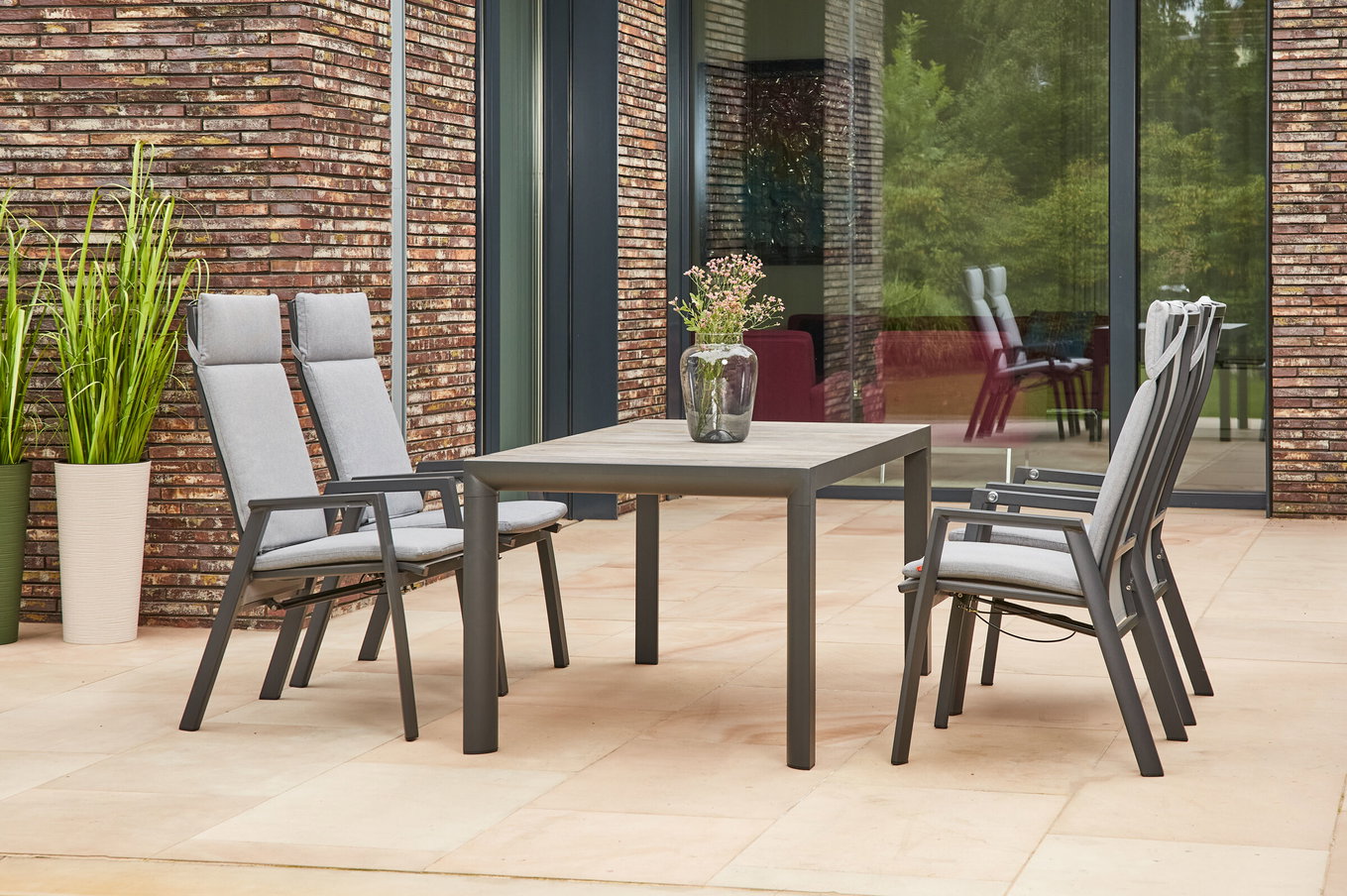 SIENA GARDEN Silva/Valencia Garten-Essgruppe, anthrazit/grau, Alu/Textilgewebe/Keramik, 160 x 90cm, inkl. 4 Diningsessel, stufenlos verstellbar 23823__1