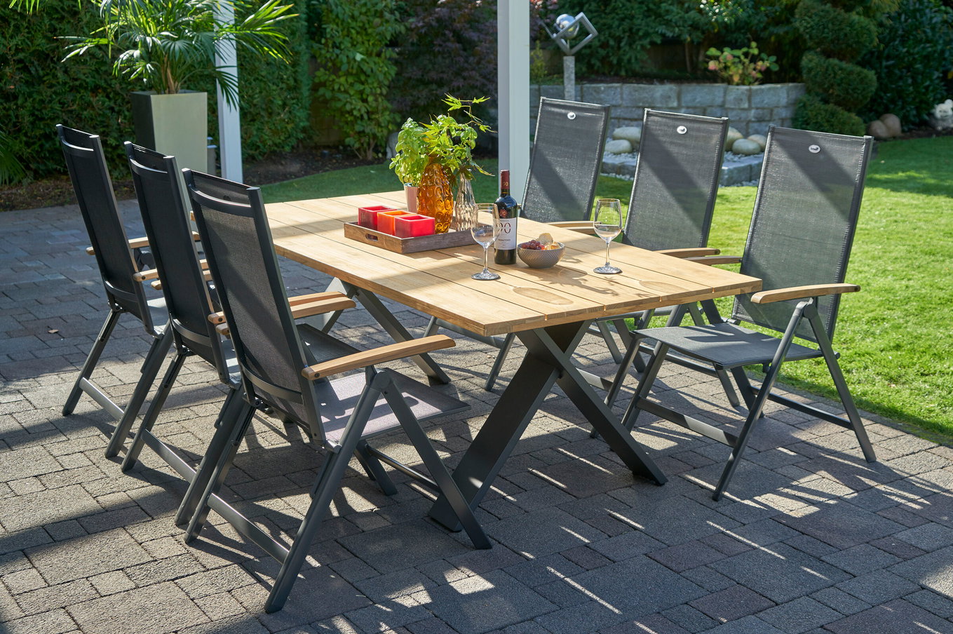 HARTMAN Xanadu / Aruba Garten-Essgruppe, xerix/anthrazit, Alu/Teakholz, 6 Klappstühle, Teakarmlehnen, 220x100cm 21169__1