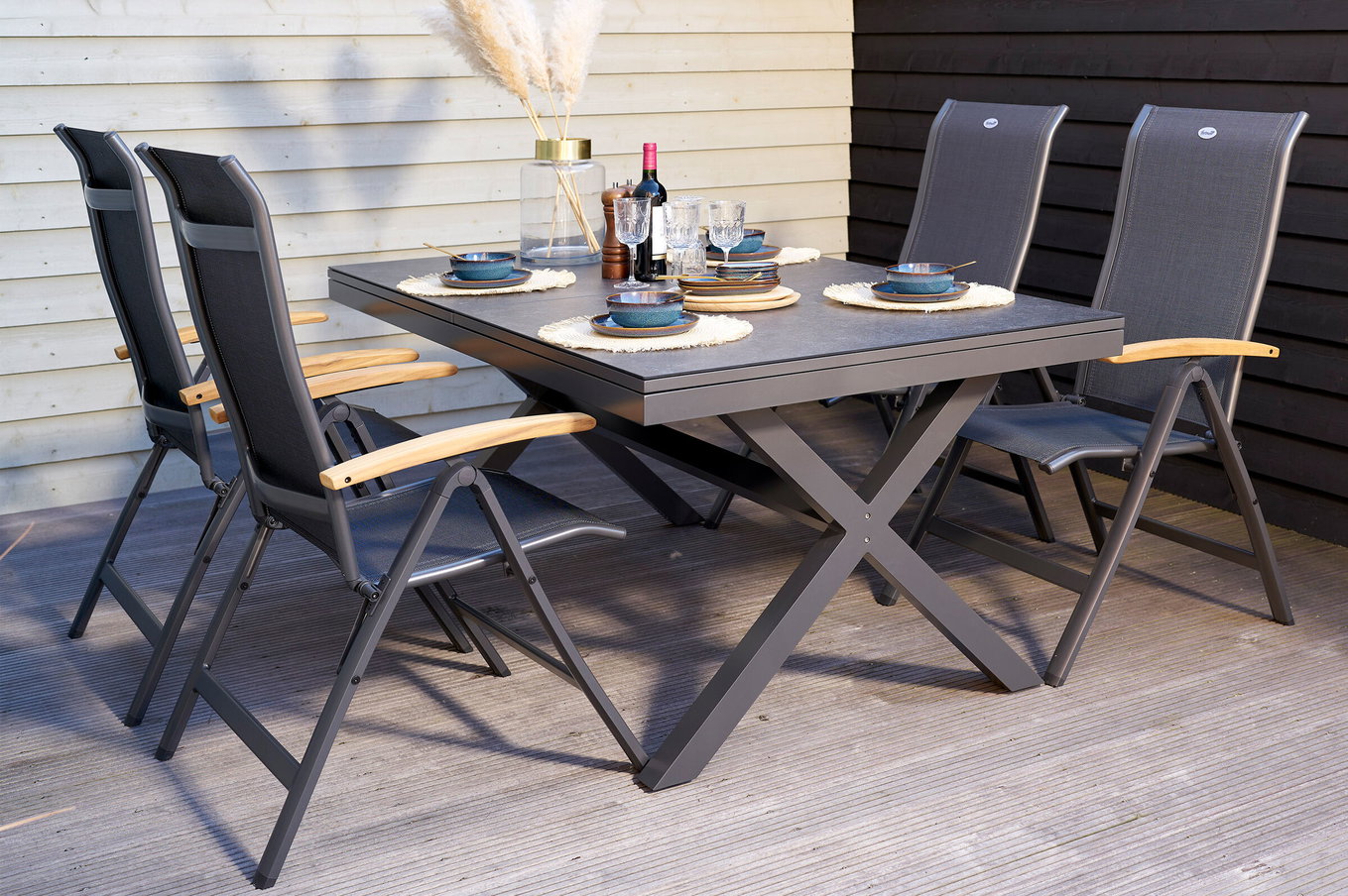 HARTMAN Xanadu/Alice Garten-Essgruppe, xerix, Alu/Glaskeramik/Teak/2x2 Textilen, 160/220x100 cm, 4 Klappstühle, X-Gestell 24217__1