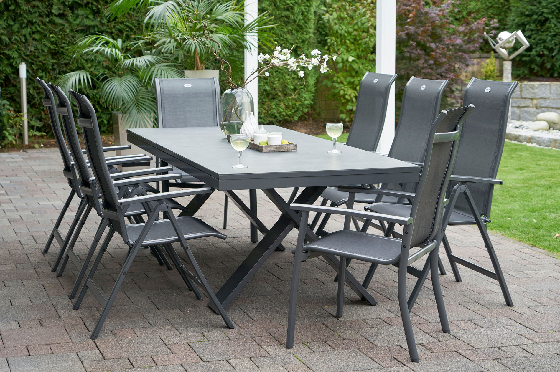 HARTMAN Sondermodell Xanadu / Alice Comfort Garten-Essgruppe, xerix/anthrazit, Alu/Glaskeramik, 2 Stapelsessel, 6 Klappstühle, 220/280x100cm 21119__1