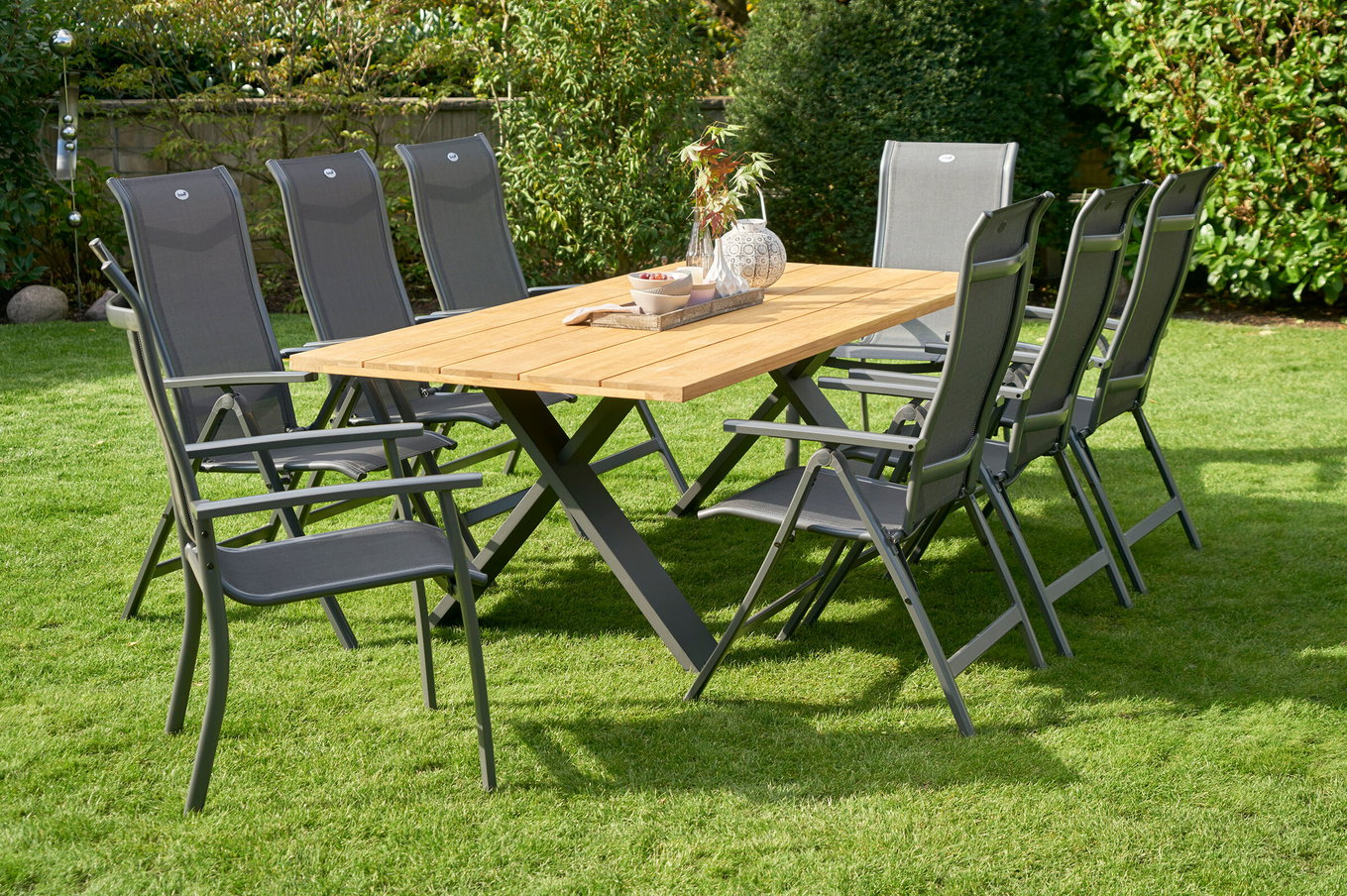 HARTMAN Xanadu / Alice Comfort Garten-Essgruppe, xerix/anthrazit, Alu/Teakholz, 2 Stapelsessel, 6 Klappstühle, 220x100cm 21167__1