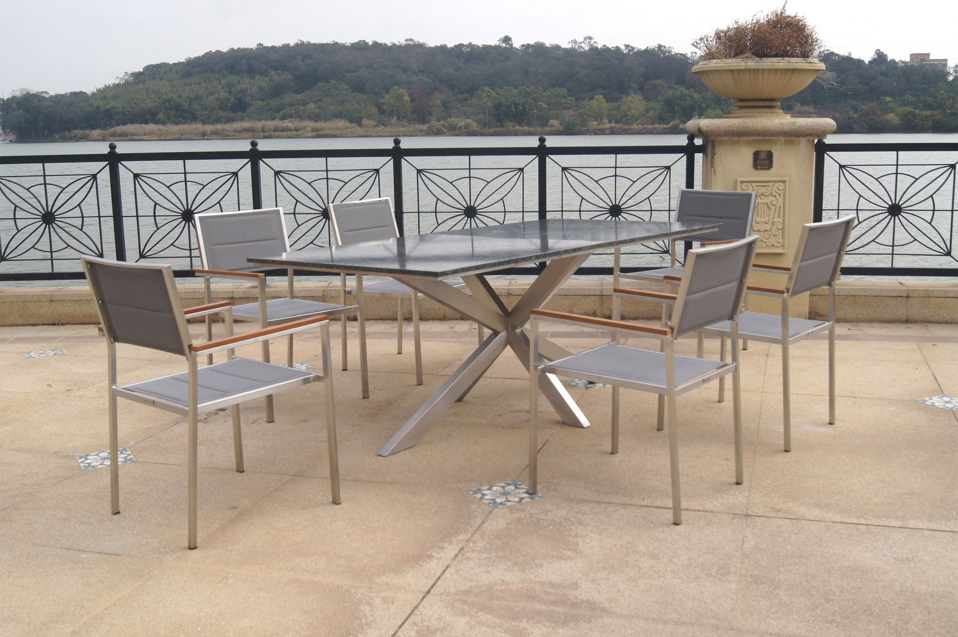 OUTFLEXX Garten-Essgruppe, silber/weiß, Edelstahl/Granit/Textil, 200x100 cm, 6 Stühle, padded, Armlehnen aus Teak OUTFLEXX Garten-Essgruppe, silber/weiß, Edelstahl/Granit/Textil, 200x100 cm, 6 Stühle, padded, Armlehnen aus Teak