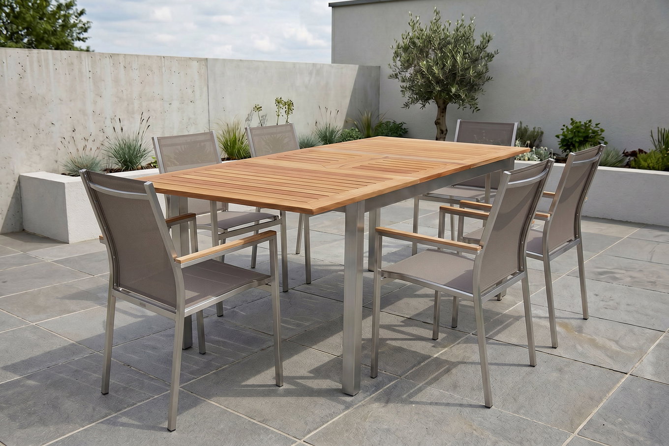 STERN Cardiff Garten-Essgruppe, silber/taupe, Edelstahl/Teak, Tisch 150/200 x 90 cm, 6 Stapelsessel