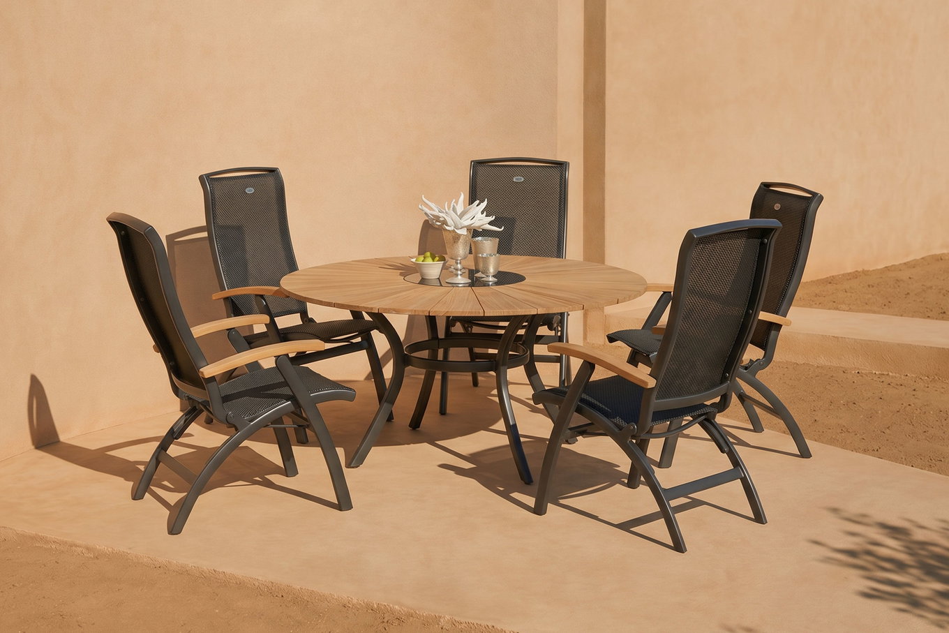 HARTMAN Provence / Da Vinci Garten-Essgruppe, xerix/anthrazit, Alu/Teakholz, 5 Klappstühle, Ø 150cm, inkl. Eiskühler