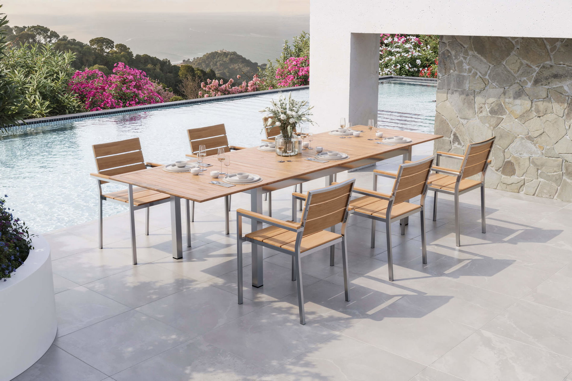 OUTFLEXX Falun Garten-Essgruppe mit 6 Sesseln, braun, Edelstahl/Teakholz, 200 x 100 cm ausziehbar, stapelbar, FSC®-zertifiziertes Produkt