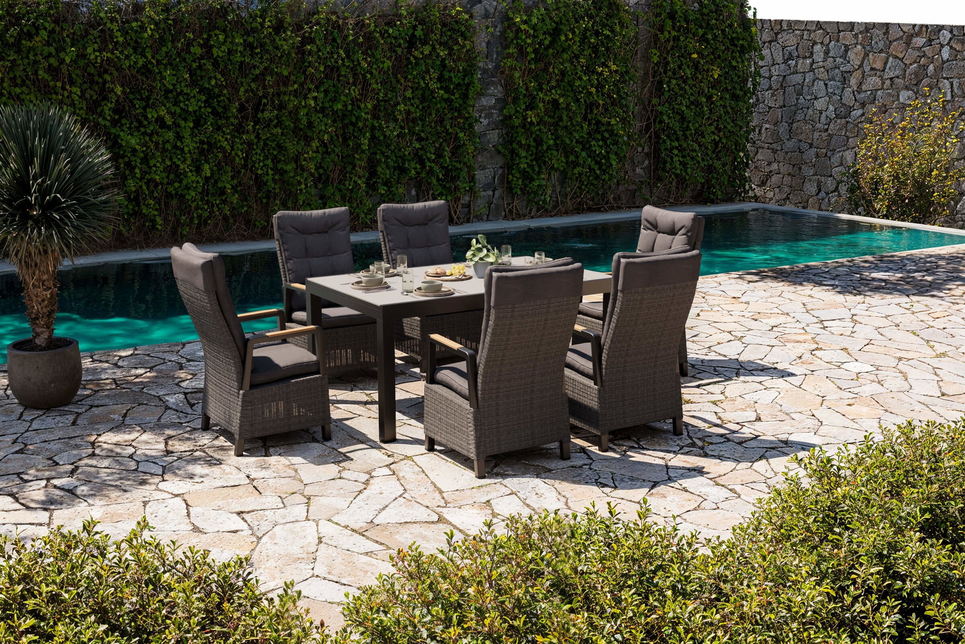 OUTFLEXX Nova Garten-Essgruppe, anthrazit matt/anthrazit, Aluminium/Polyrattan, Tisch 160/260 x 100 cm, 6 Dining-Sessel, FSC®-zertifiziertes Produkt