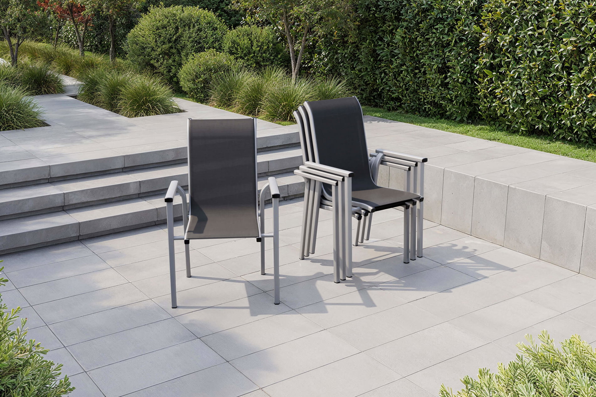 KETTLER BasicPlus Pro Stapelsessel 4er-Set, silber/anthrazit, Aluminium/Textilene, 70 x 65 x 99 cm, stapelbar